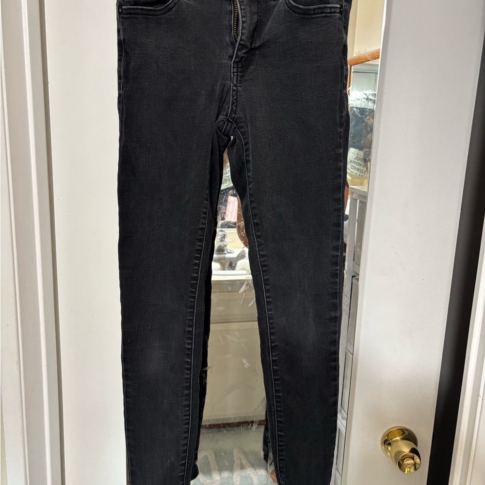 Black Jeggings with Sleek Fit and Versatile Style